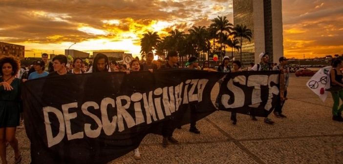 Porte de Drogas Legalização Maconha Protesto